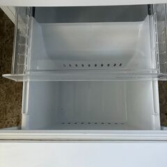  ヤマダ ノンフロン 冷凍冷蔵庫 2ドア 156L  YRZ-F15G1の画像