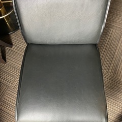 スナック用ソファーの画像