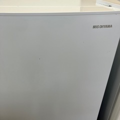 「安心の1年保証付。【２ドア冷蔵庫 IRIS OHYAMA IRSD-14A-W 2023年製 142L 52L】取りに来れる方限定。」の画像