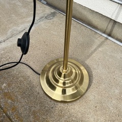 フロアランプ お洒落 ゴールドの画像