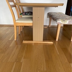 ダイニングテーブルセットお譲りします！(椅子付き)の画像