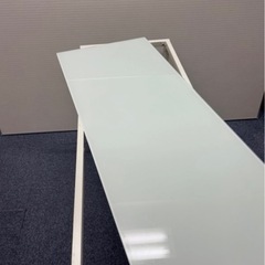 ガラス机の画像