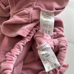 ピンク🦄パジャマ100の画像