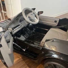 子供用　レクサス　自動運転　の画像