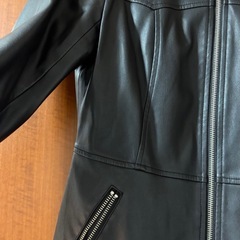 ZARA レザージャケット
の画像