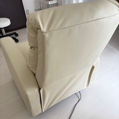 【美品】1人用電動ソファ レーニア リクライニングの画像