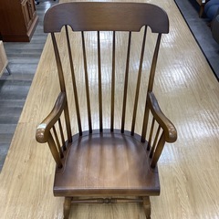 【軽トラ貸し出し無料！配送可！】飛騨産業　ロッキングチェアー　入荷しました！の画像