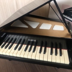 used カワイ ミニ グランドピアノ KAWAI Grand Piano 32鍵盤 ミニピアノ トイピアノ 1104 カワイ楽器 黒の画像