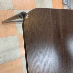 ＼家具＊家電のお店／【ｼﾞｬﾝｸﾞﾙｼﾞｬﾝｸﾞﾙ石川金沢店】 デスク ニトリ 茶/黒 W(幅)90×D(奥行き)40×H(高さ)86.7cmの画像