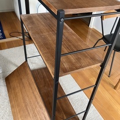 4段シェルフの画像