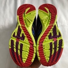 【新品未使用】子供用シューズ　瞬足 18センチの画像