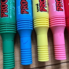 【お譲り先決定】水性　ペン　プロッキーの画像