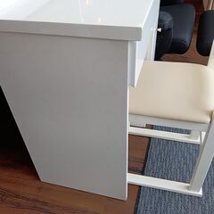 サン　ドレッサー　化粧台　引き出し付き　収納付き　イス付き　椅子　1口コンセント　白　ホワイト　鏡面　サイズ（約）幅59×奥41×高134　　■近隣配送無料 買取GO‼　栄和店の画像