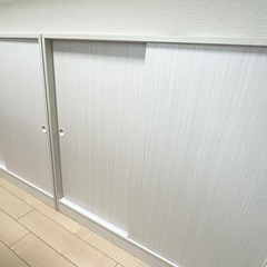 カウンター下収納の画像