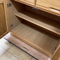 リユースマン倉敷、木製カップボード、ナチュラル、収納、棚の画像