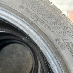 スタッドレスタイヤ17インチの画像