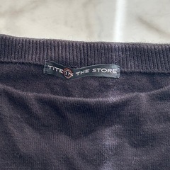 バルーンスリーブ ブラックニット　袖ファーTITE IN THE STORE フリーサイズの画像