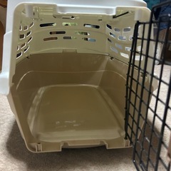 ペットキャリーケース
の画像