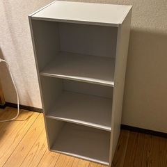 白の3段カラーボックスお譲りしますの画像
