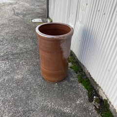 傘立てに使っていた鉢の画像