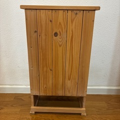 カントリー家具　小さな棚の画像