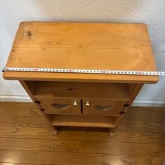 カントリー家具　小さな棚の画像