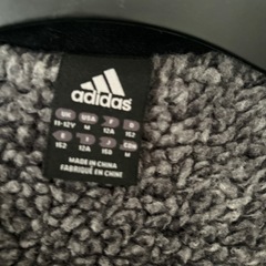 ☆adidasベンチコート150cm
の画像