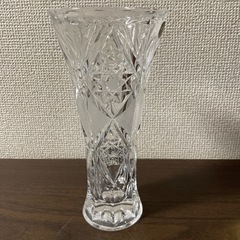 ボヘミアガラス　花瓶の画像
