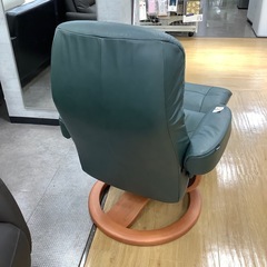 【軽トラ貸し出し無料！配送可！】Hjellegjerde オットマン付きパーソナルチェア　入荷しました！の画像