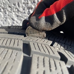 205/60/R16 スタッドレスタイヤ ヨコハマ ホイール付き 4本セットの画像