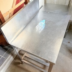 ステンレス製　作業台　の画像