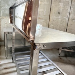 ステンレス製　作業台　の画像