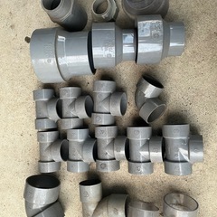 水道工事の部品の画像