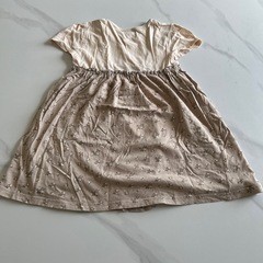 夏120👧🏻茶色ワンピースの画像