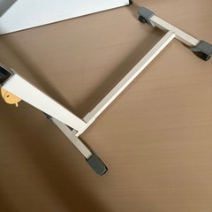 パラマウントベッド　サイドテーブル　介護用ベッドサイドテーブル PARAMOUNT 介護 昇降式の画像