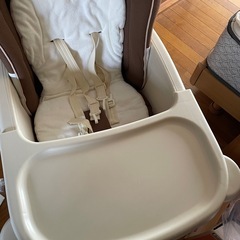 【お取引中🐱wabikko様】アップリカ（ココ・チーノ）ハイローチェア電動タイプの画像