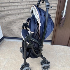 コンビ　ベビーカーの画像