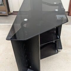 ■お値段以上！コーナー対応★ニトリの高級テレビ台・幅108ｃｍ★3段強化ガラス棚・50インチクラスにお勧め キャスター付きで移動も楽々◎の画像