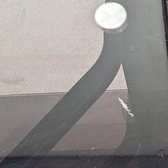 ■お値段以上！コーナー対応★ニトリの高級テレビ台・幅108ｃｍ★3段強化ガラス棚・50インチクラスにお勧め キャスター付きで移動も楽々◎の画像