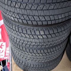 225/65/17ブリジストンスタッドレスの画像