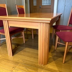 キツツキ飛騨産業ダイニングセットの画像