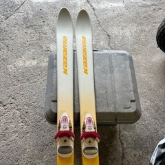 KAZAMAスキー　128センチの画像