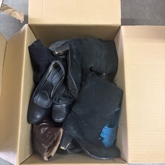 靴　ブーツ　長靴　サンダル　大量　ダンボール5箱分の画像
