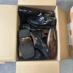 靴　ブーツ　長靴　サンダル　大量　ダンボール5箱分の画像