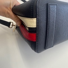 ショルダーバック(トミーフィルガー)の画像