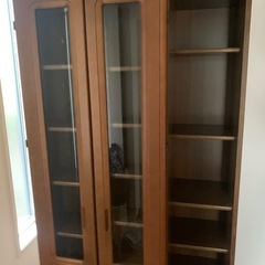  ガラス扉本棚　スライド　本棚　ブックシェルフの画像