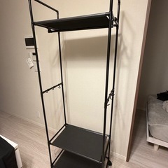 新品未使用！組み立て済み！！服掛け　収納　らっくラックの画像