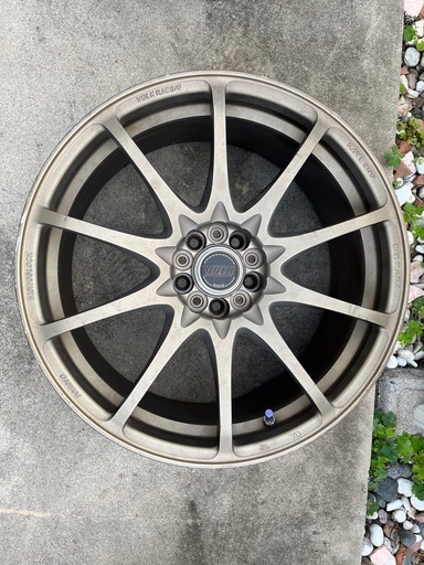 レイズ　CE28N 18インチ