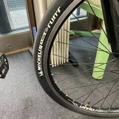  【即戦力】GIANT人気クロスバイク！街乗り・通勤に最適！付属品付き！の画像