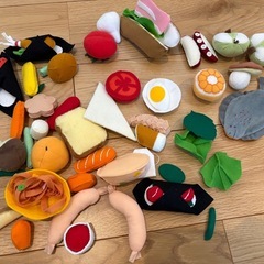 IKEA DUKTIG ドゥクティグおままごとキッチン&布製おもちゃの画像